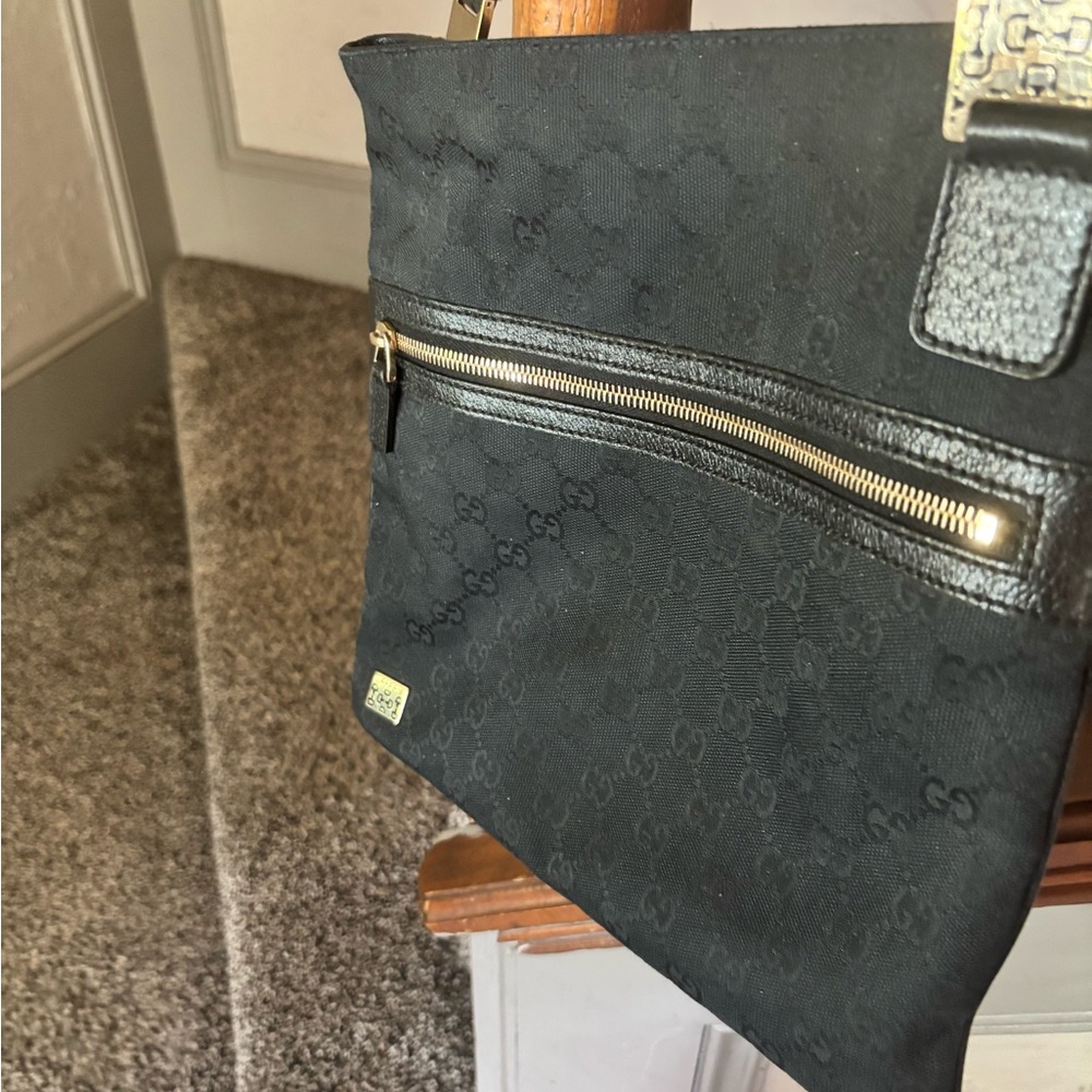 Gucci Black Interior Crossbody Bag Authentic